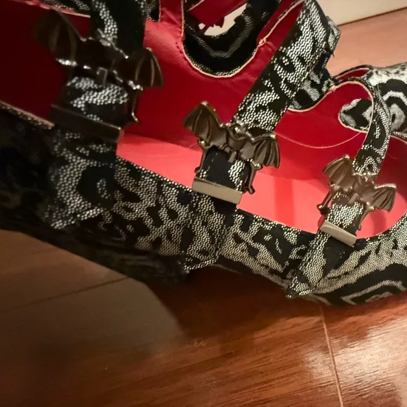 Demonia Vivika Mary Jane pump triple bat buckle Dolls Kill - Picture 6 of 9